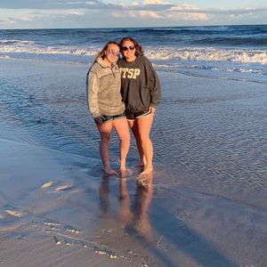 Meet your Posher, Caleigh